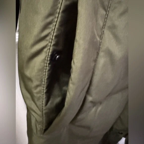 Lauren Ralph Lauren Pillow Hood
Longline Down & Feather Jacket Small - Picture 11 of 13